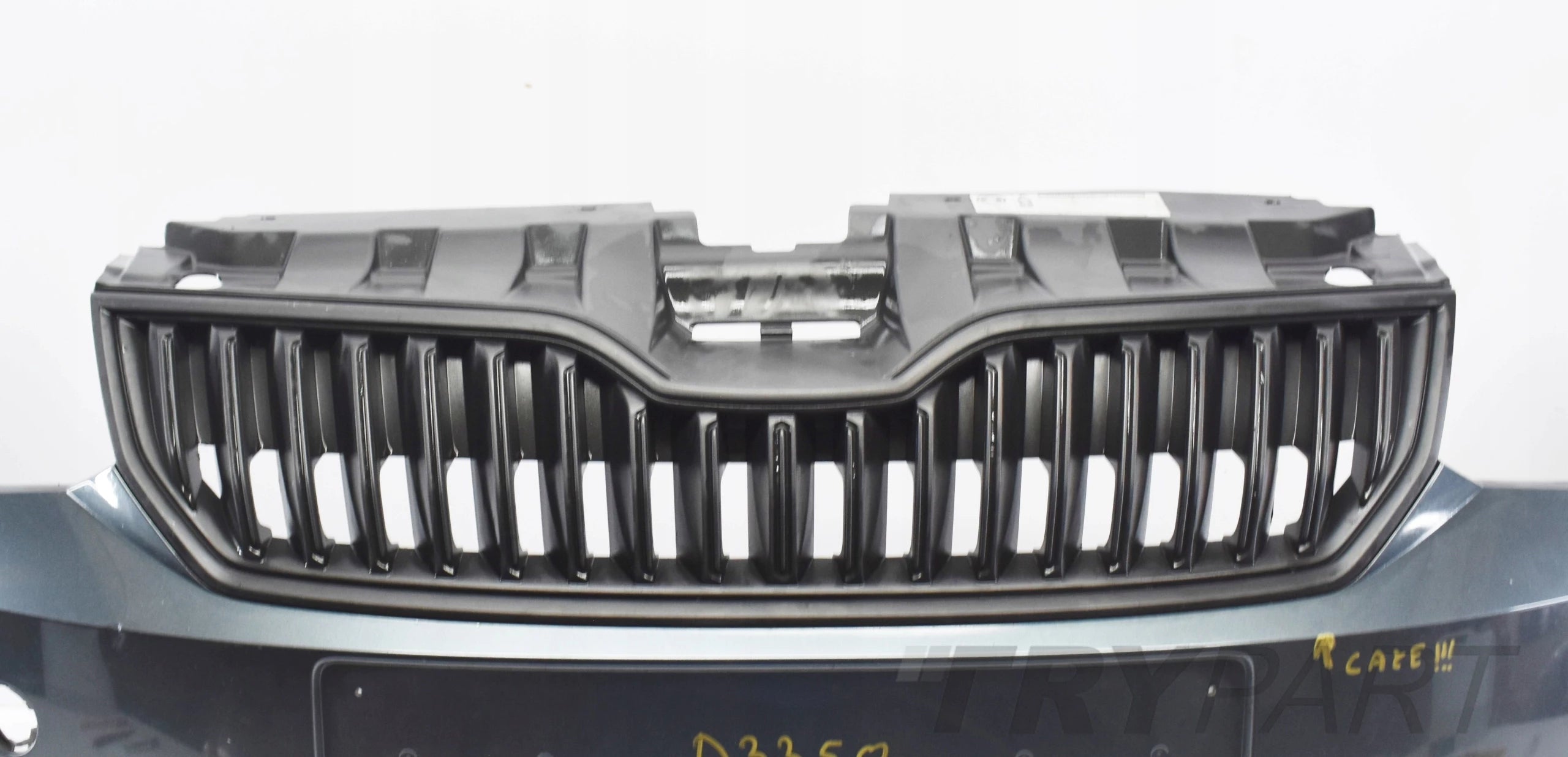 SKODA FABIA III 6V FRONT BUMPER ORG!