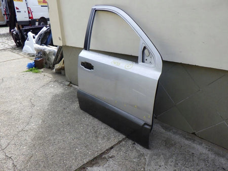 2002-2009 Kia Sorento Right Front Door
