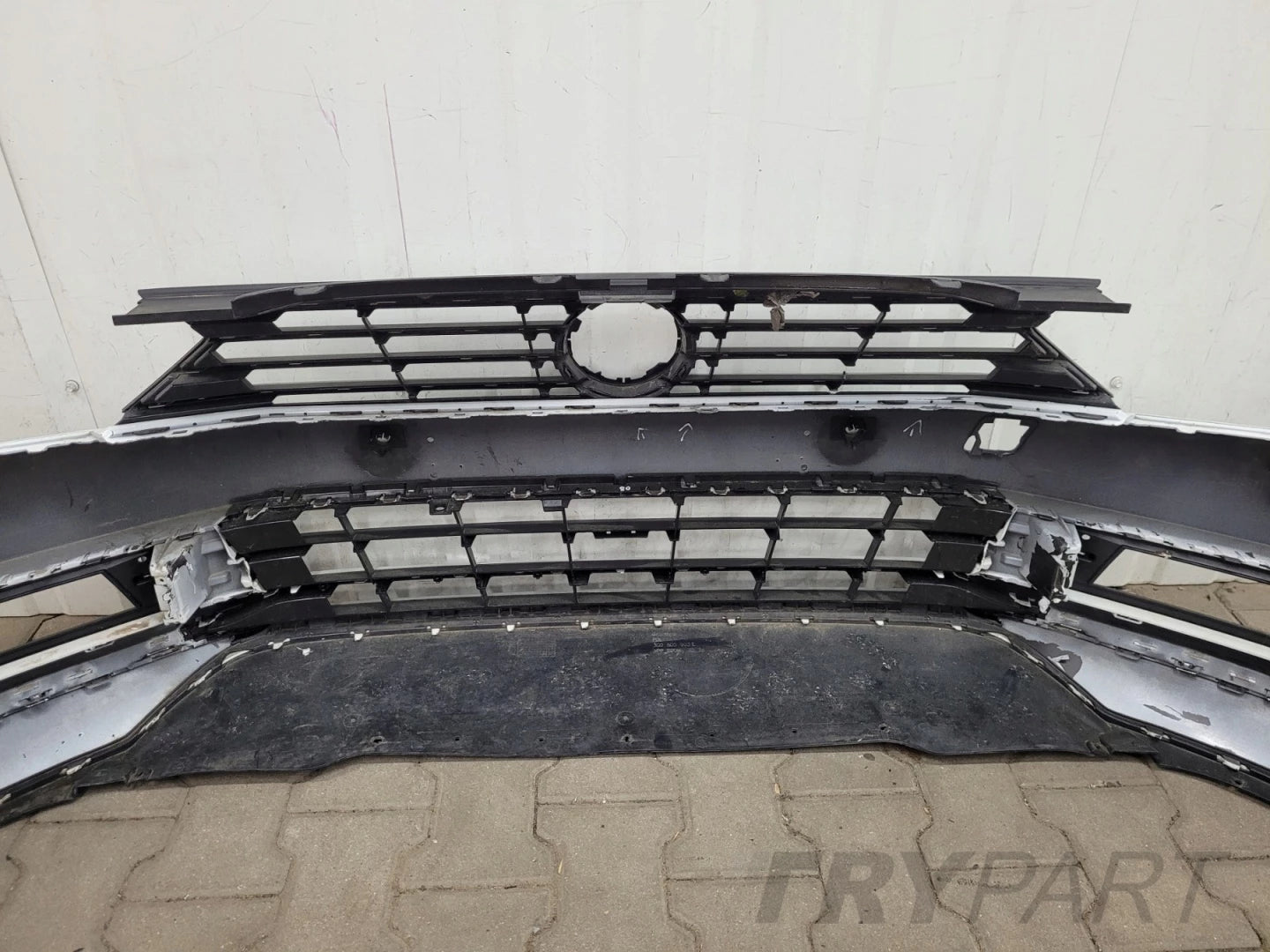 Front Bumper VW Passat B8 Highline 3G0 14-19