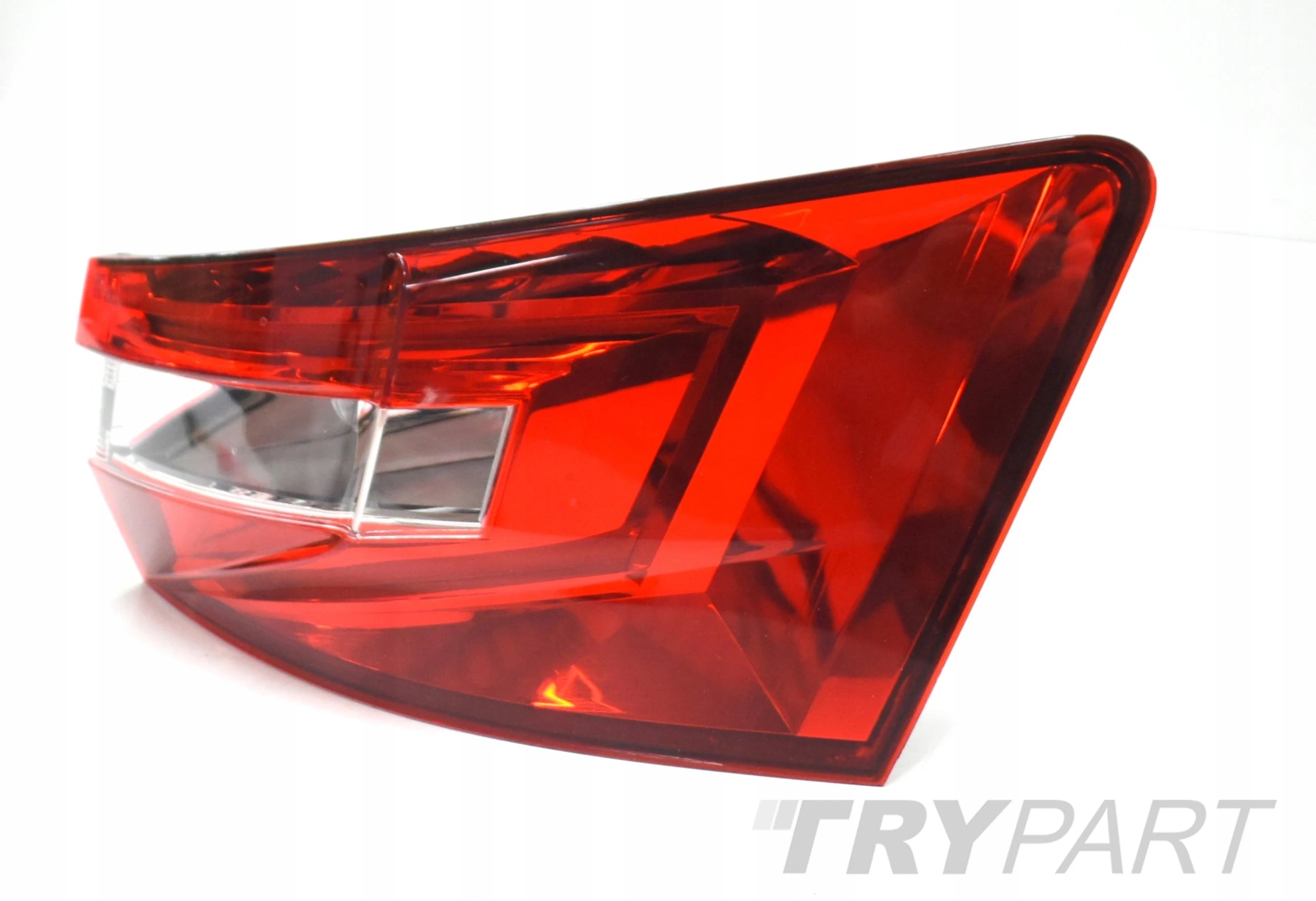 SKODA SUPERB III 3V9 RIGHT REAR LIGHT ORIGINAL EU ESTATE 3V9945208A