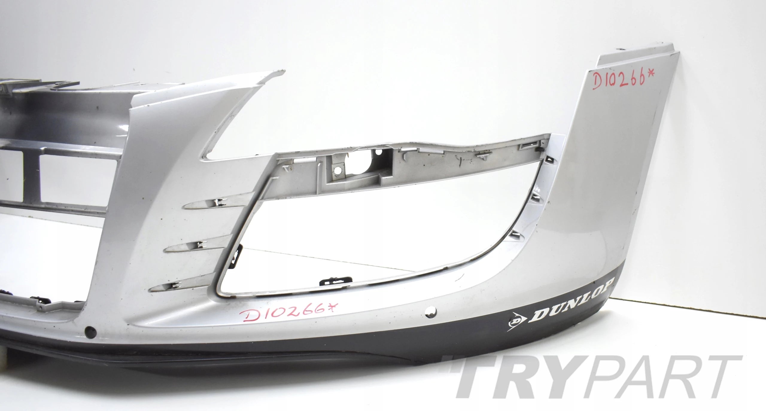 AUDI R8 420 FRONT BUMPER ORG + BOTTOM 07-12