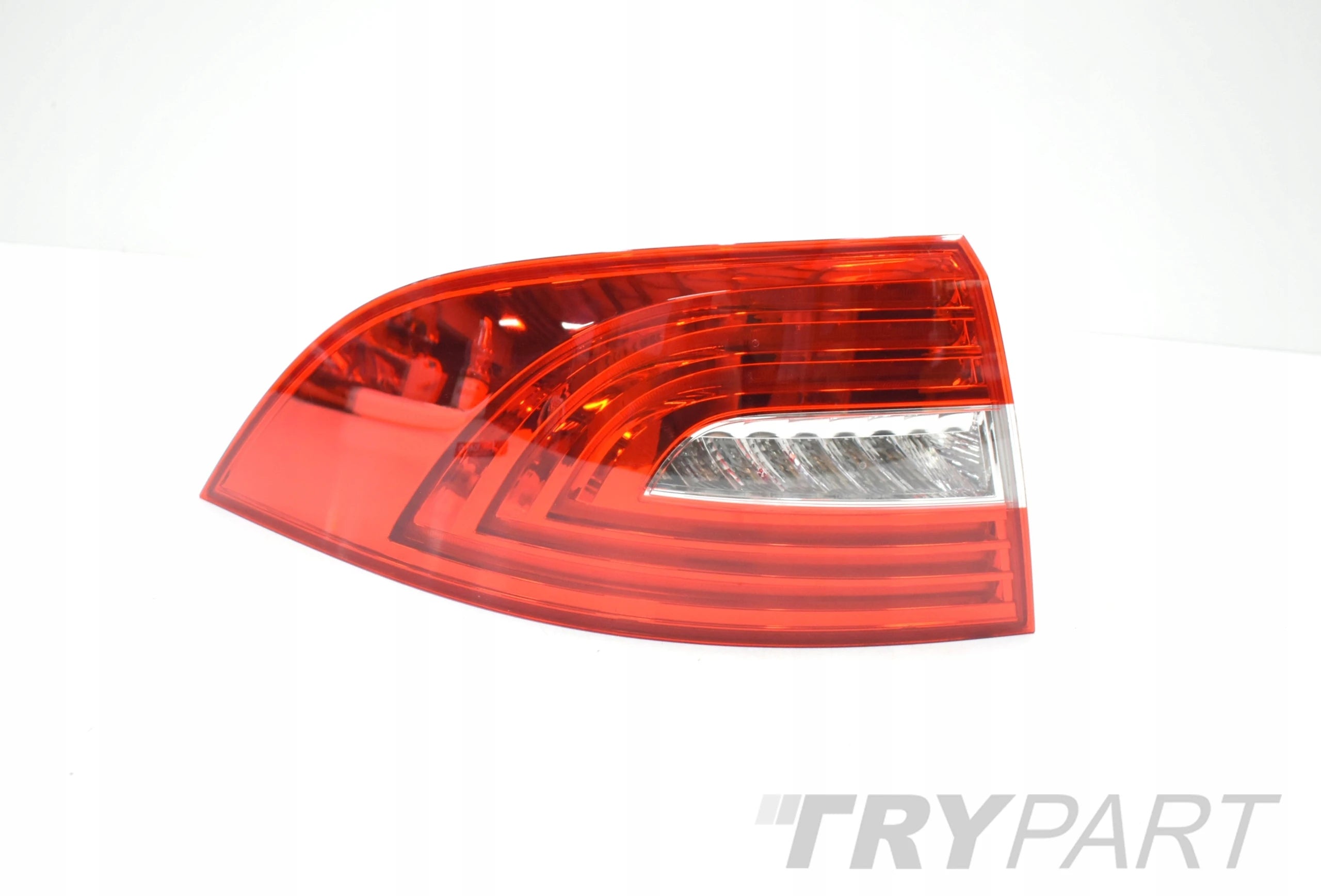 SKODA SUPERB II LIFT 3T5 LEFT REAR LED TAIL LIGHT ORG EU SEDAN 3T5945095A