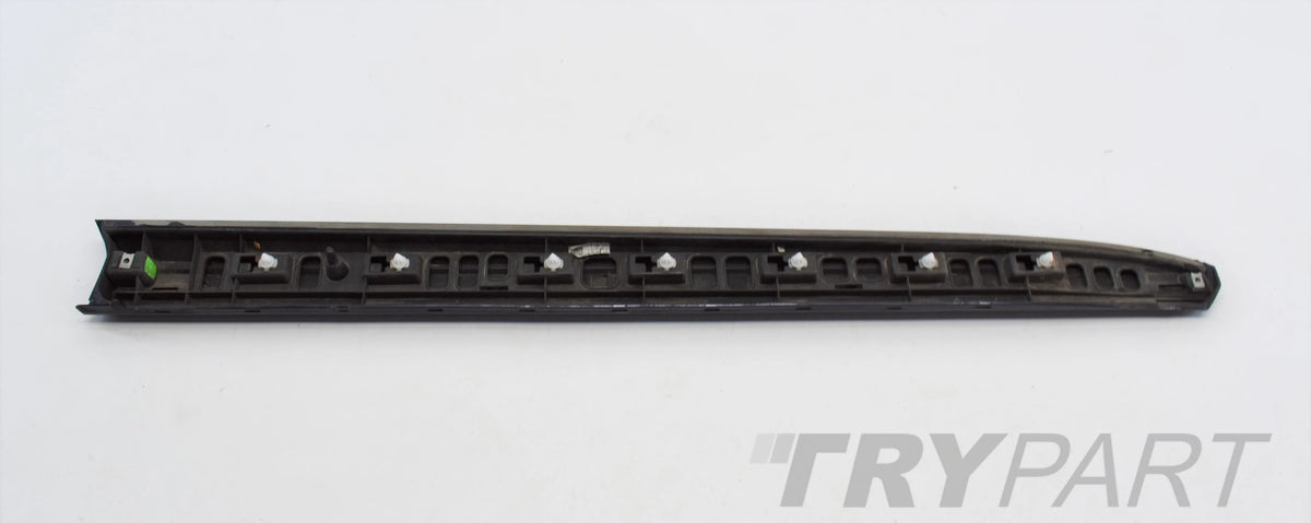 VW ARTEON 3G8 FRONT DOOR SILL TRIM