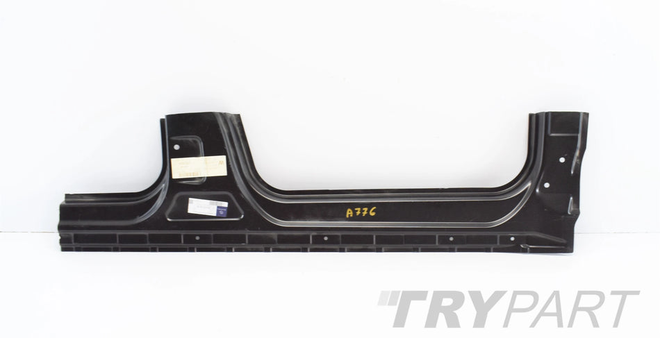 MERCEDES A CLASS W169 RIGHT SILL POST CLADDING