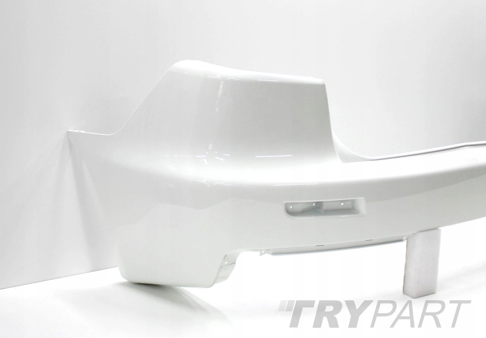 MITSUBISHI LANCER EVO X ORIGINAL NEW REAR BUMPER IN COLOR !!!