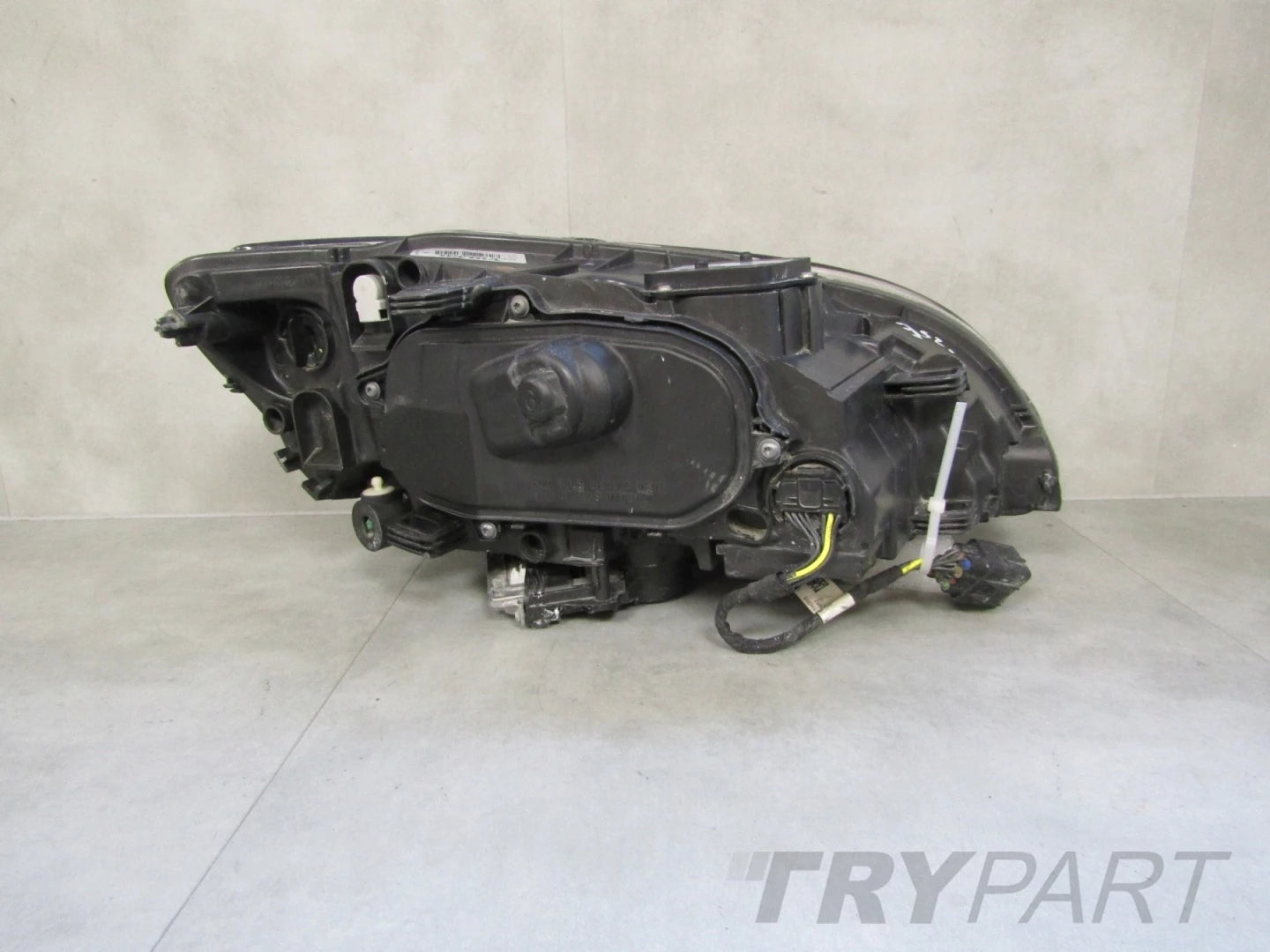 Headlight Volvo V60 S60 LIFT XENON ACTIVE BENDING 14-18 LH LEFT 31420261