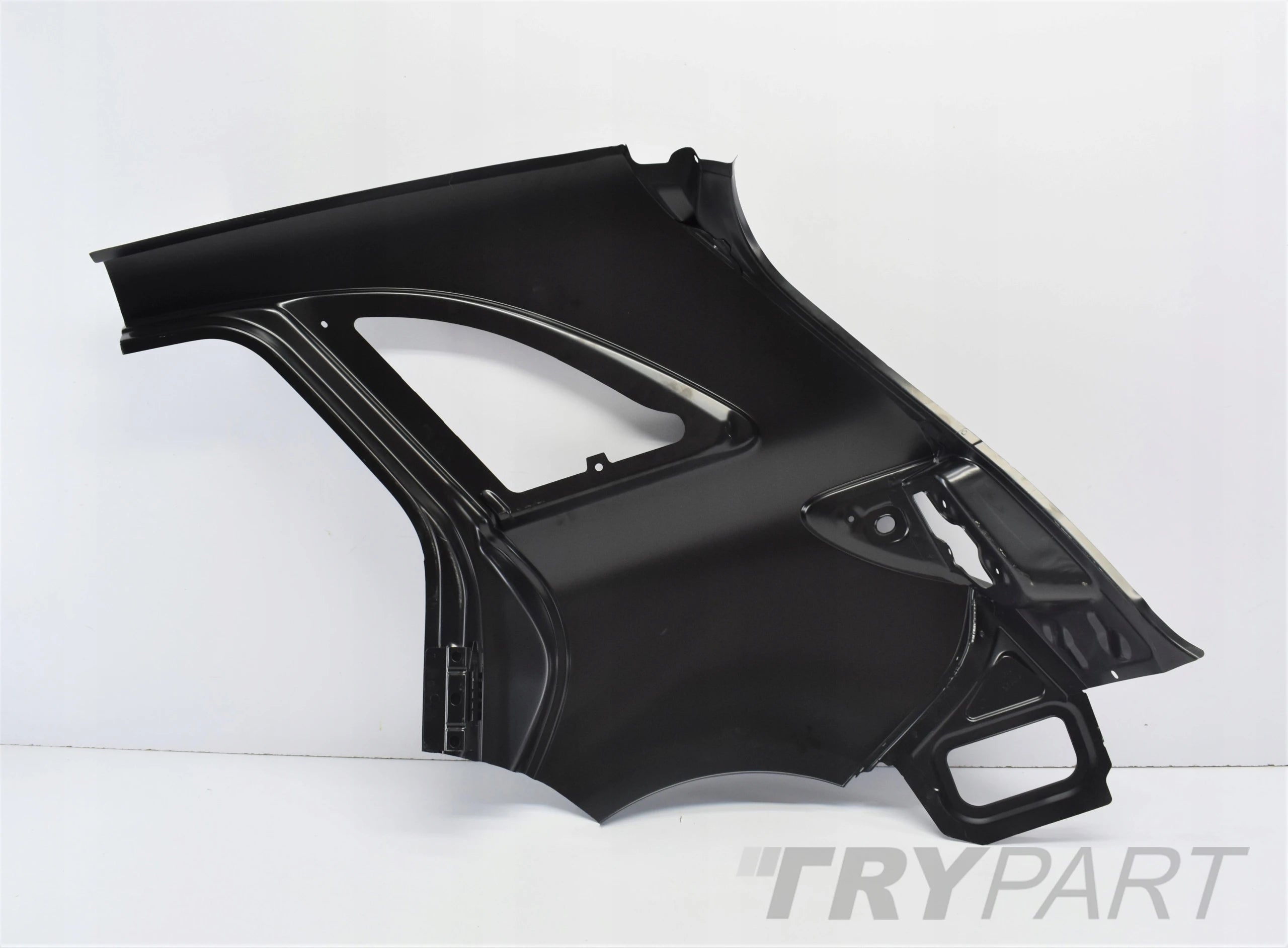 MERCEDES B KLASA W246 RIGHT REAR FENDER HOUSING