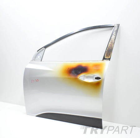 HYUNDAI IX35 LEFT FRONT DOOR GENUINE