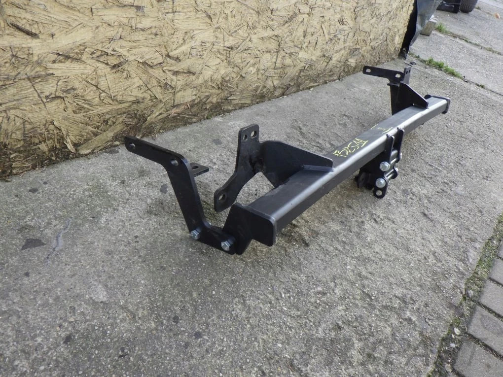 CITROEN DS3 CROSSBACK 2019- TOWING HITCH BRACKET