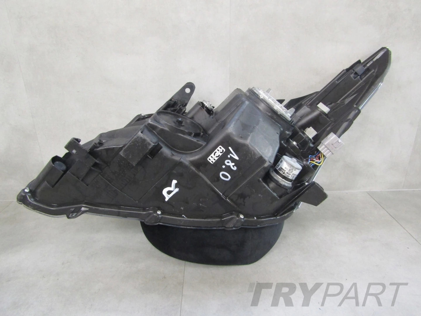 TOYOTA AVENSIS T27 LIFT 11-15 HEADLIGHT XENON SWIVEL RH RIGHT 10000-176