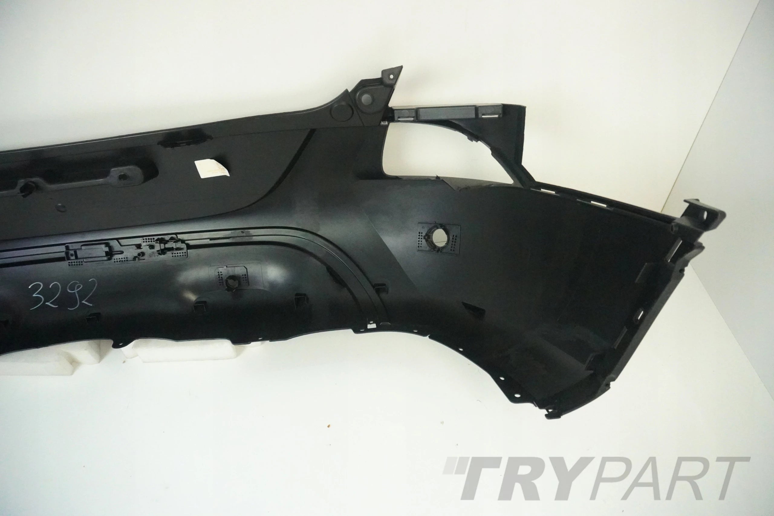 RENAULT KADJAR 15-18 FACTORY NEW REAR BUMPER 4 PDC ORIGINAL OE