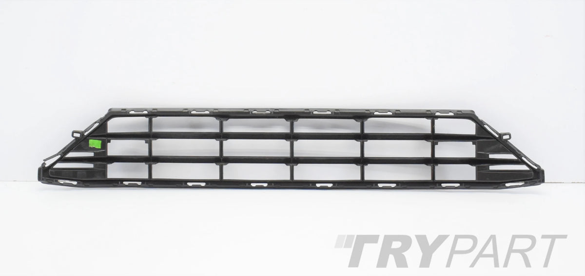 VOLVO XC60 II CENTER BUMPER GRILLE ORG COMPLETE