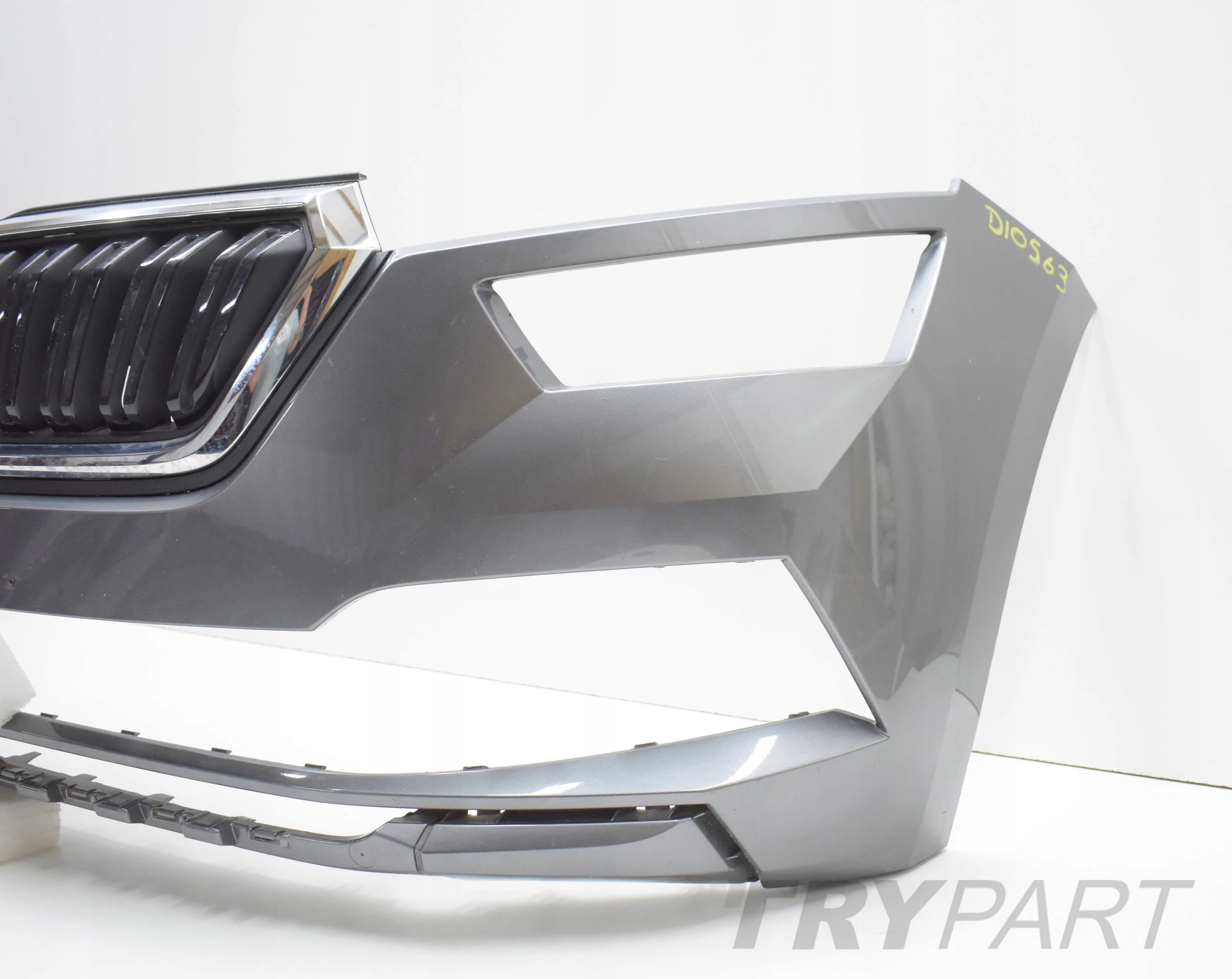SKODA KAMIQ 568 FRONT BUMPER ORG + GRILLE + GRILLE INSERT