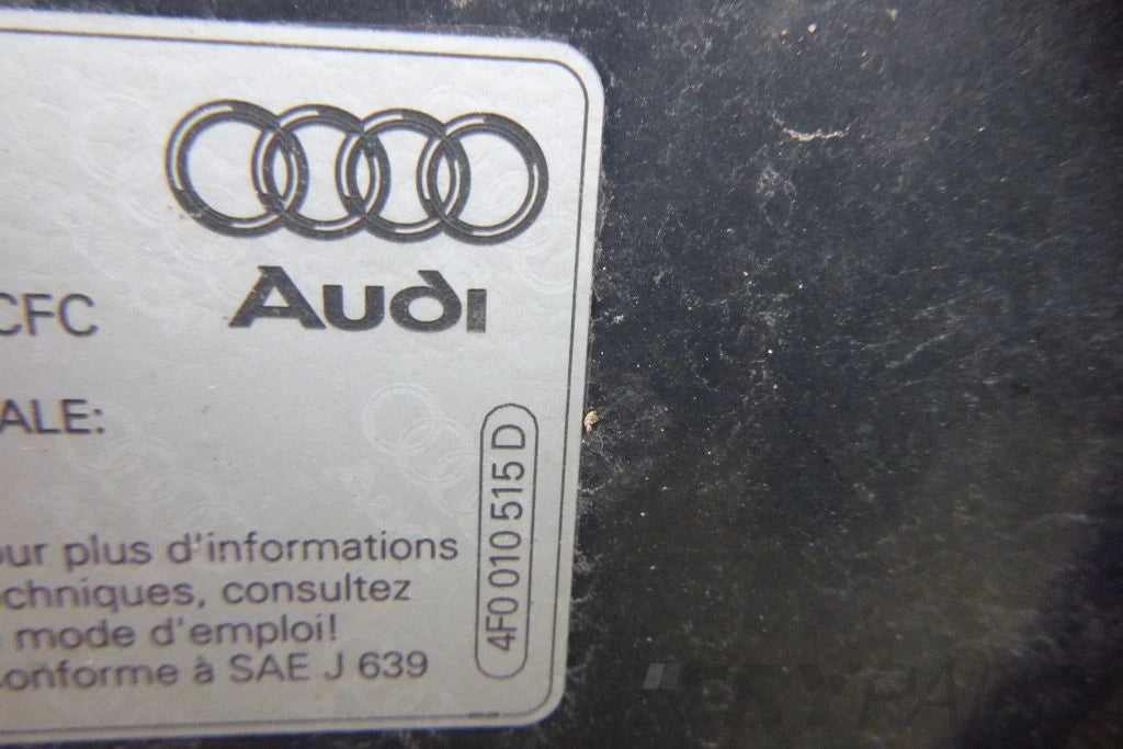 AUDI A6 C6 4F GRILLE