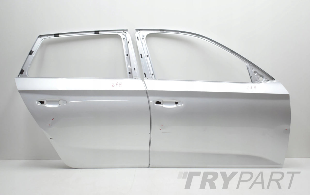 SKODA KAMIQ 658 DOOR RIGHT REAR ORG