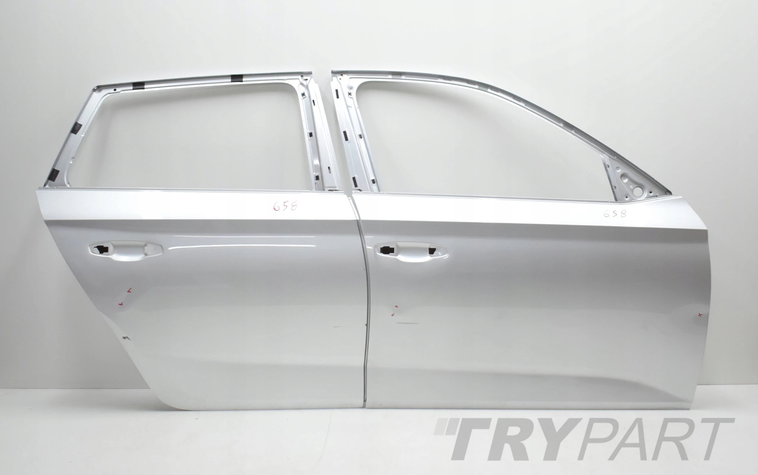 SKODA KAMIQ 658 DOOR RIGHT REAR ORG