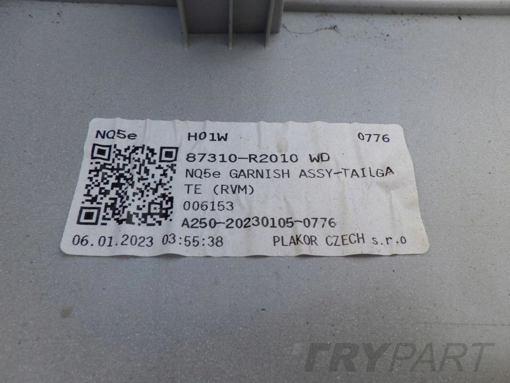KIA SPORTAGE V 5 21- Trunk Lid Trim Strip