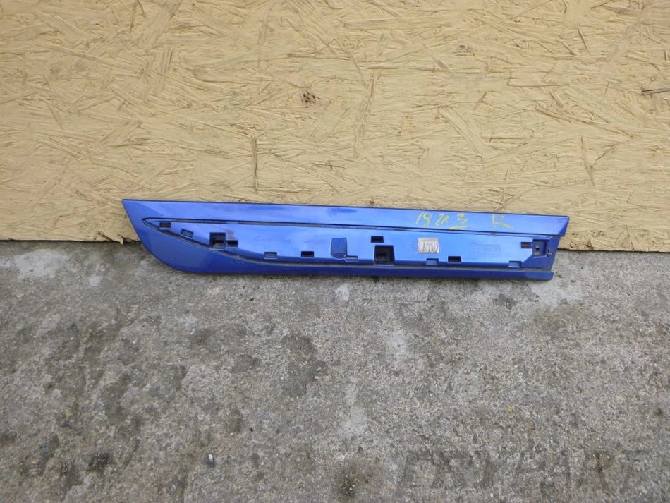 YARIS III LIFT IV 17- Right Rear Door Molding