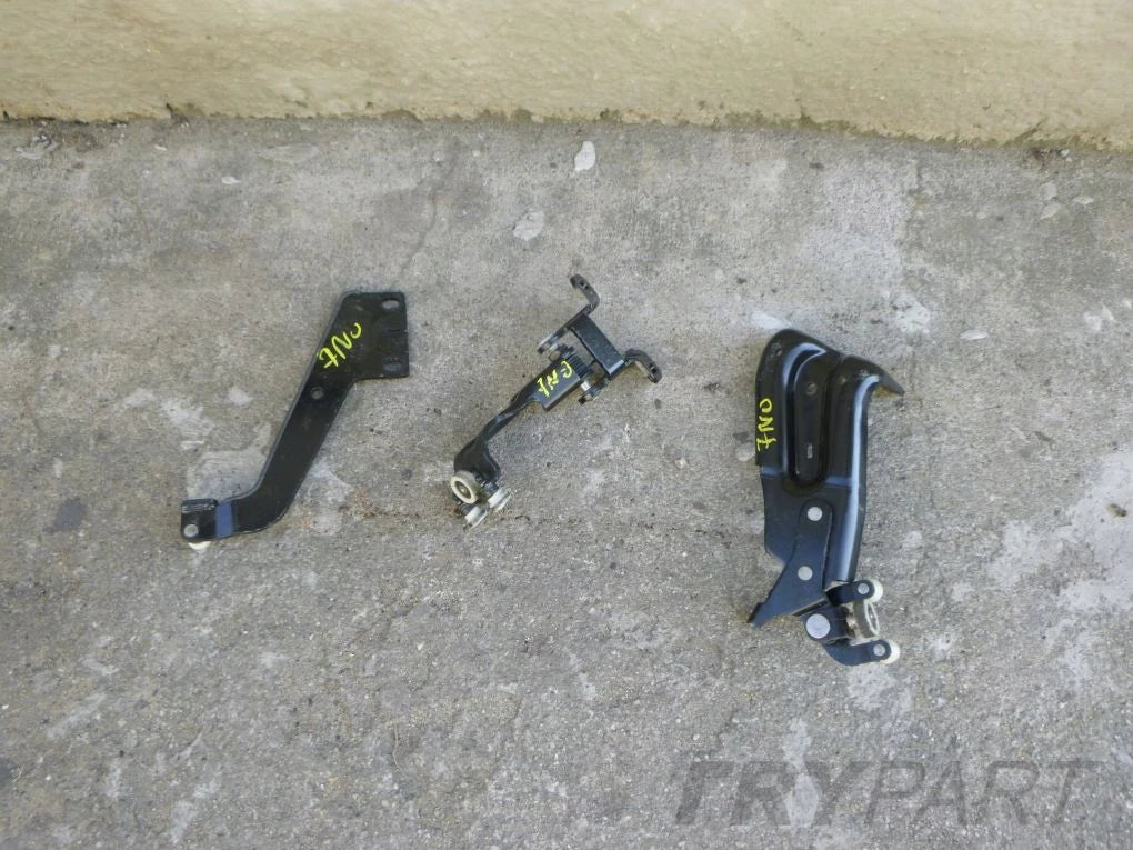 VW SHARAN 7N 7N0 Door Hinge Guide
