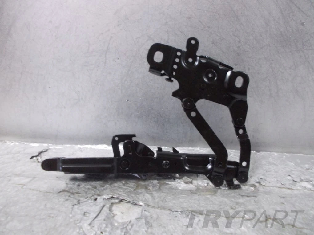 BMW 1 F20 F21 Hood Hinge