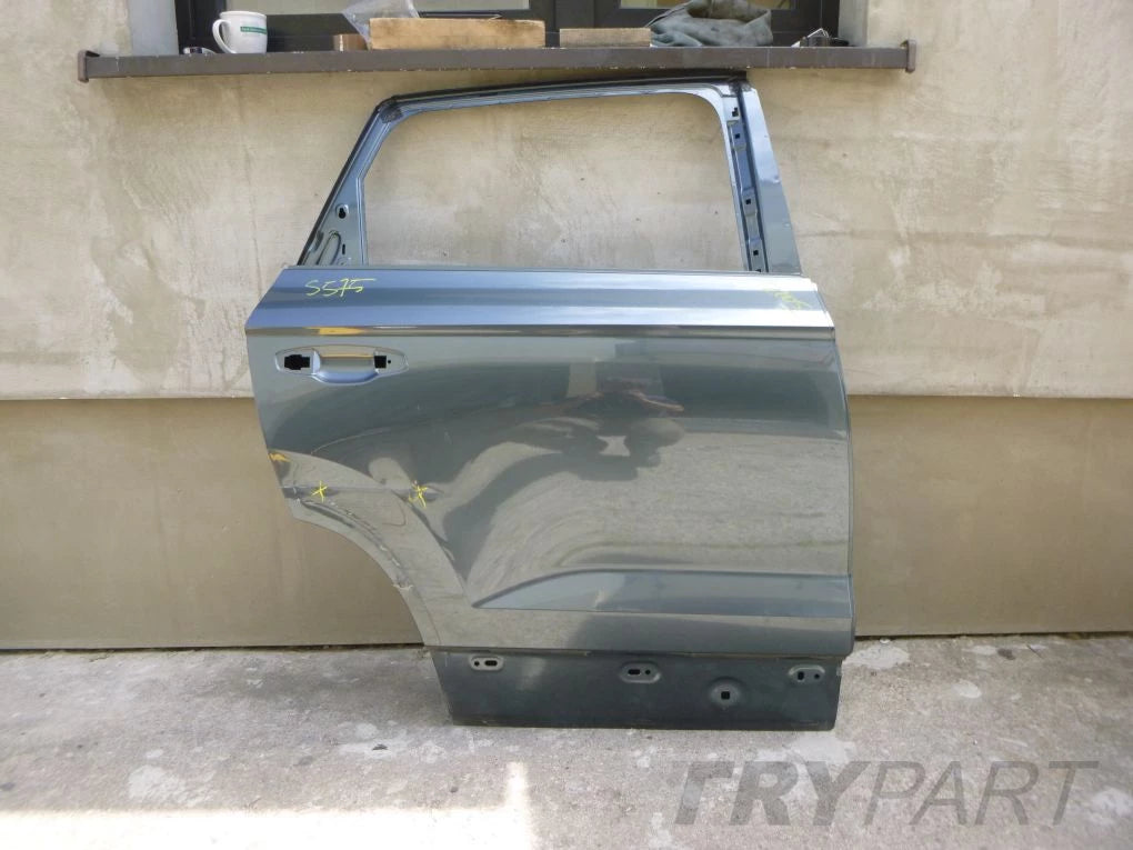 SEAT ATECA SKODA KAROQ 575 RIGHT REAR DOOR