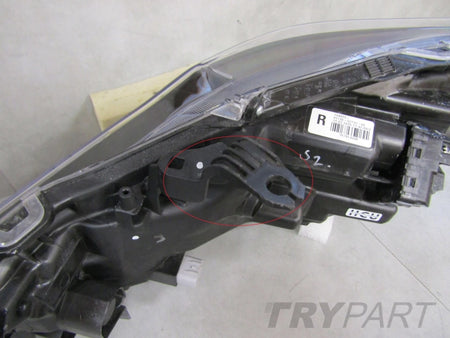 FRONT LAMP TOYOTA COROLLA E21 SEDAN STANDARD LENS 18-23 RH 81130-02T31