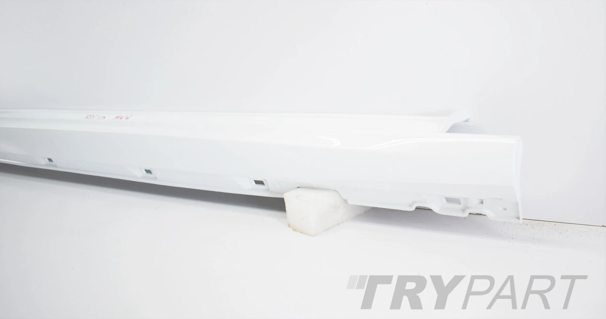 FOCUS MK4 ST LINE RIGHT SILL PROTECTOR STRIP ORG