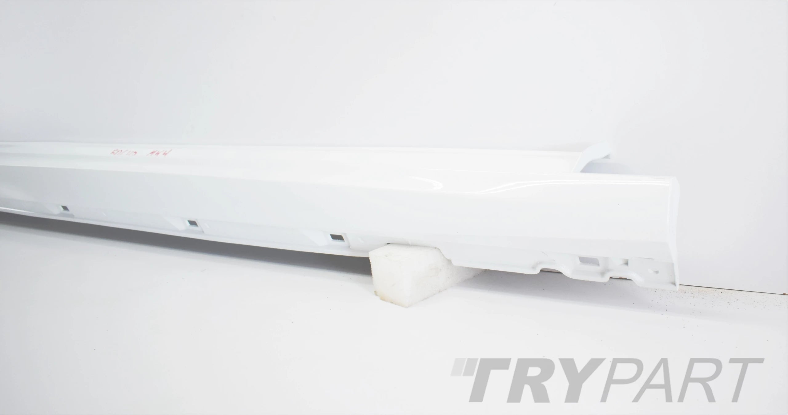 FOCUS MK4 ST LINE RIGHT SILL PROTECTOR STRIP ORG