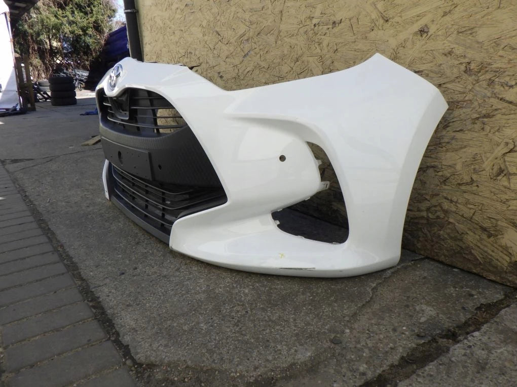 TOYOTA YARIS 4 IV 20- Front Bumper