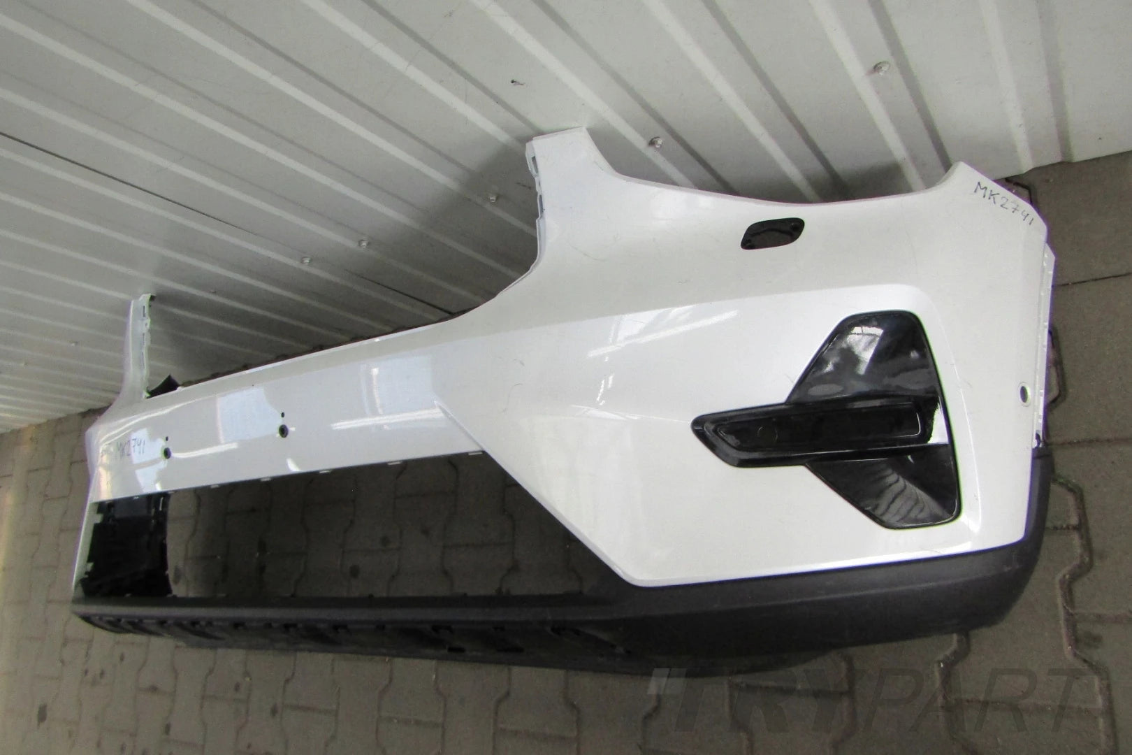 Front Bumper Volvo XC40 XC 40 RECHARGE LIFT 22- (Floor)