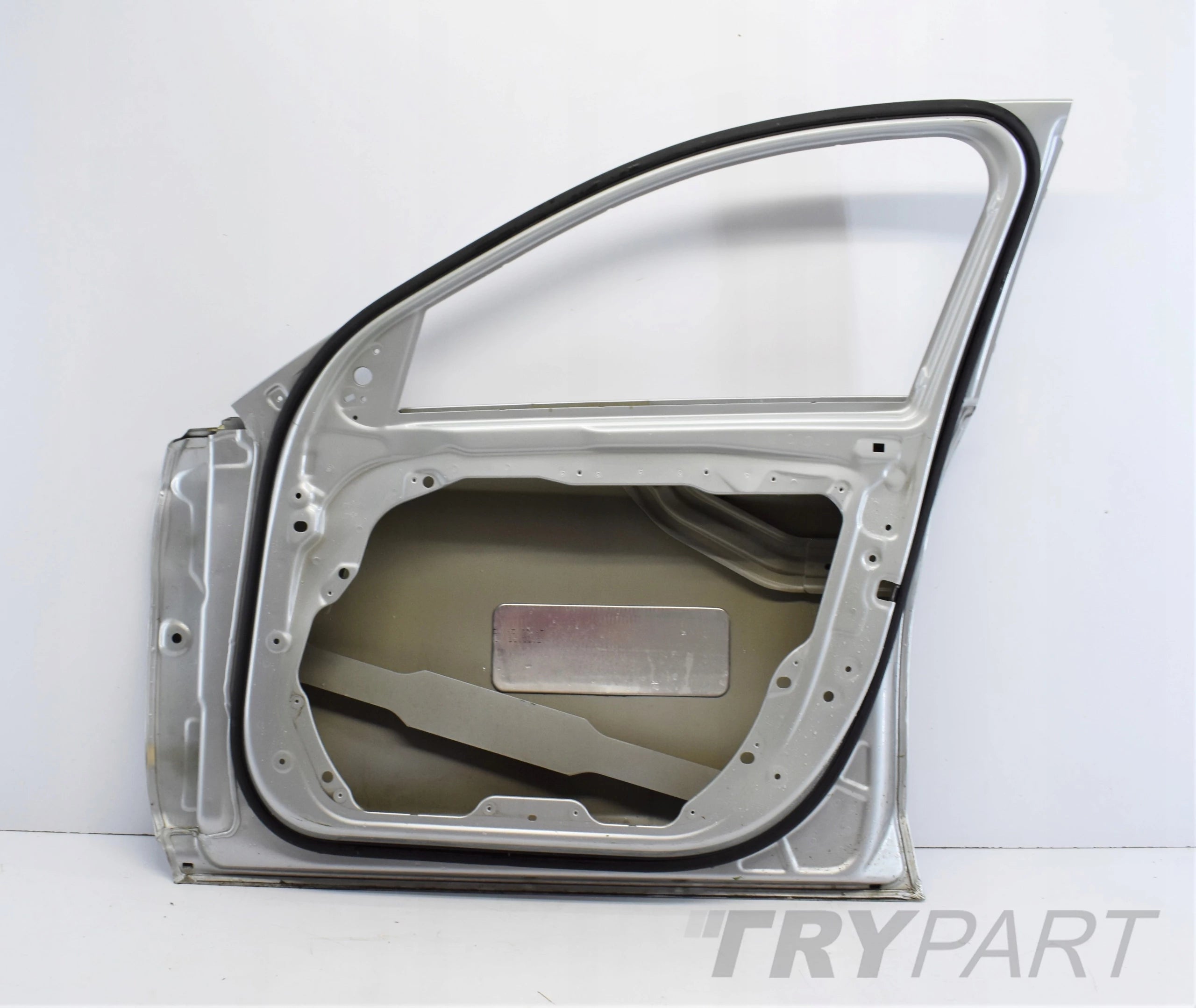 MERCEDES C-CLASS W205 RIGHT FRONT DOOR
