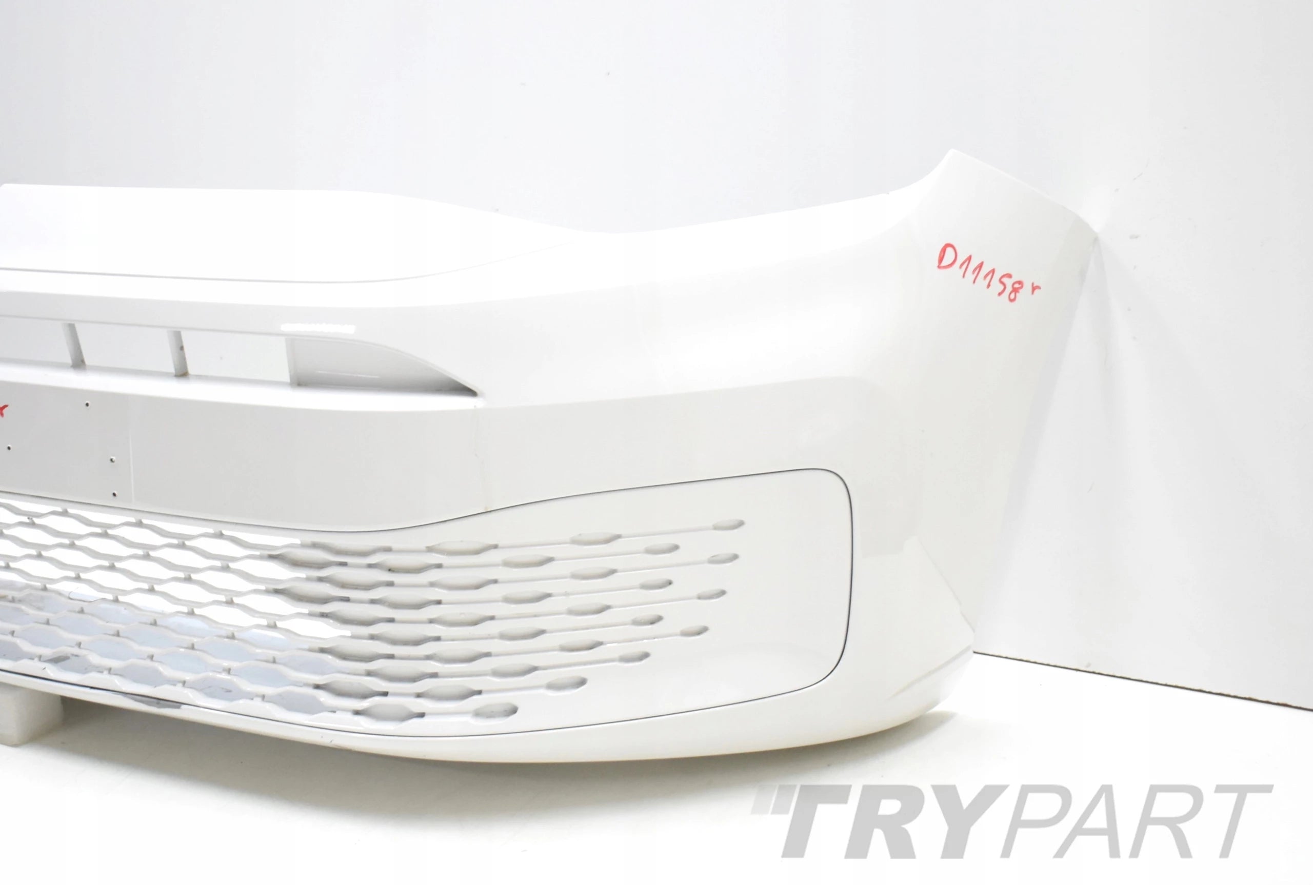 VW CADDY 2K7 FRONT BUMPER ORG