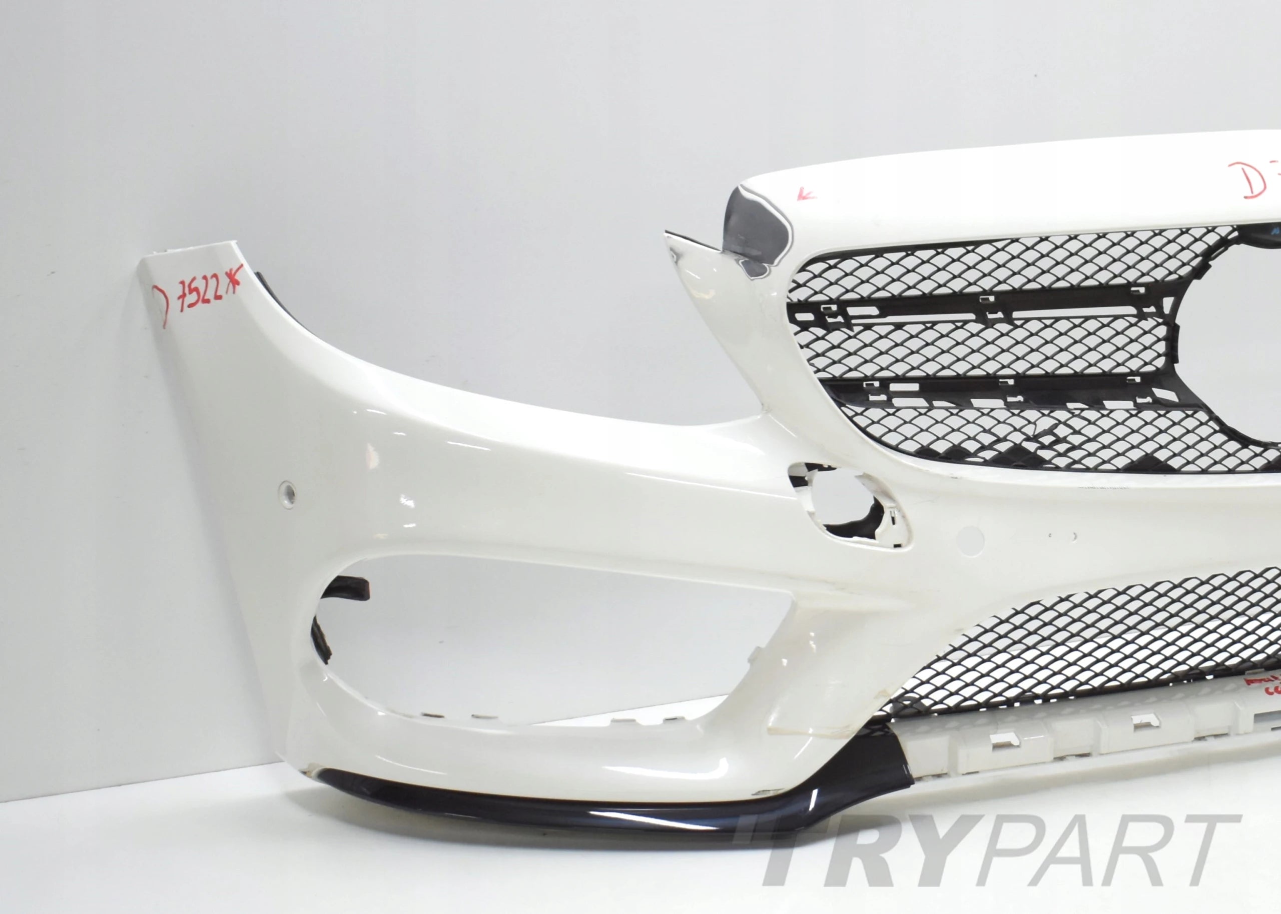 MERCEDES C CLASS W205 AMG FRONT BUMPER ORG + GRILLE