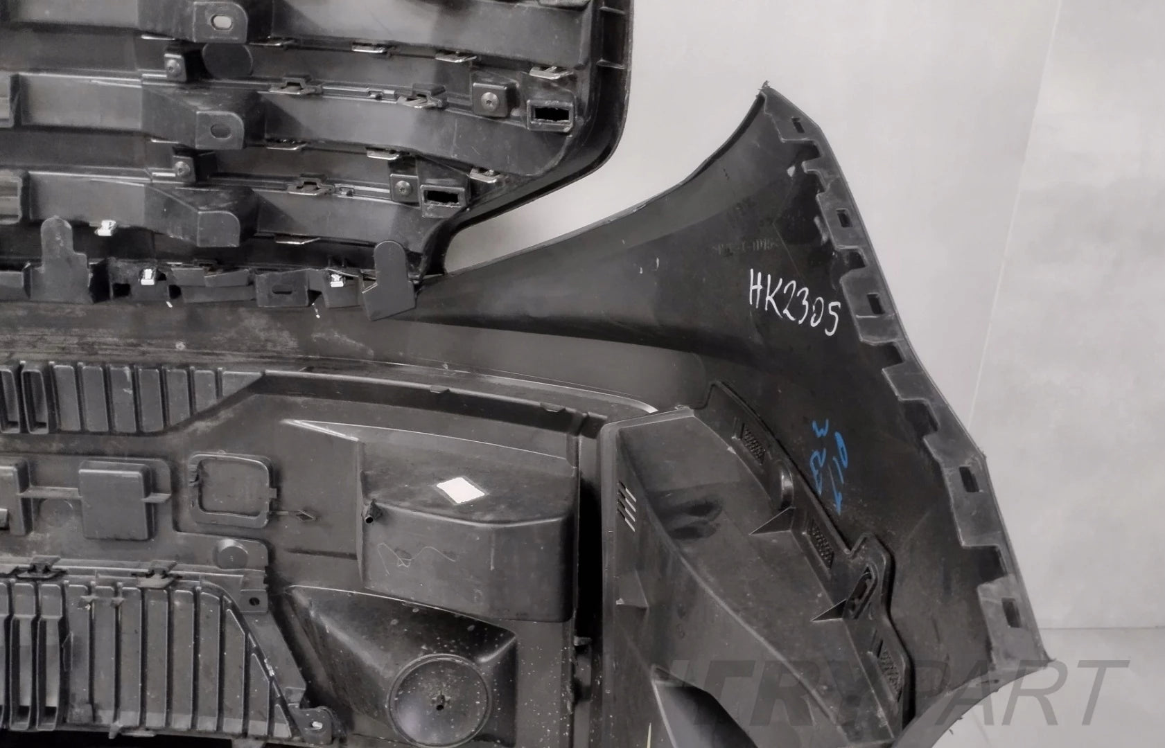 Front Bumper Nissan Interstar 24-