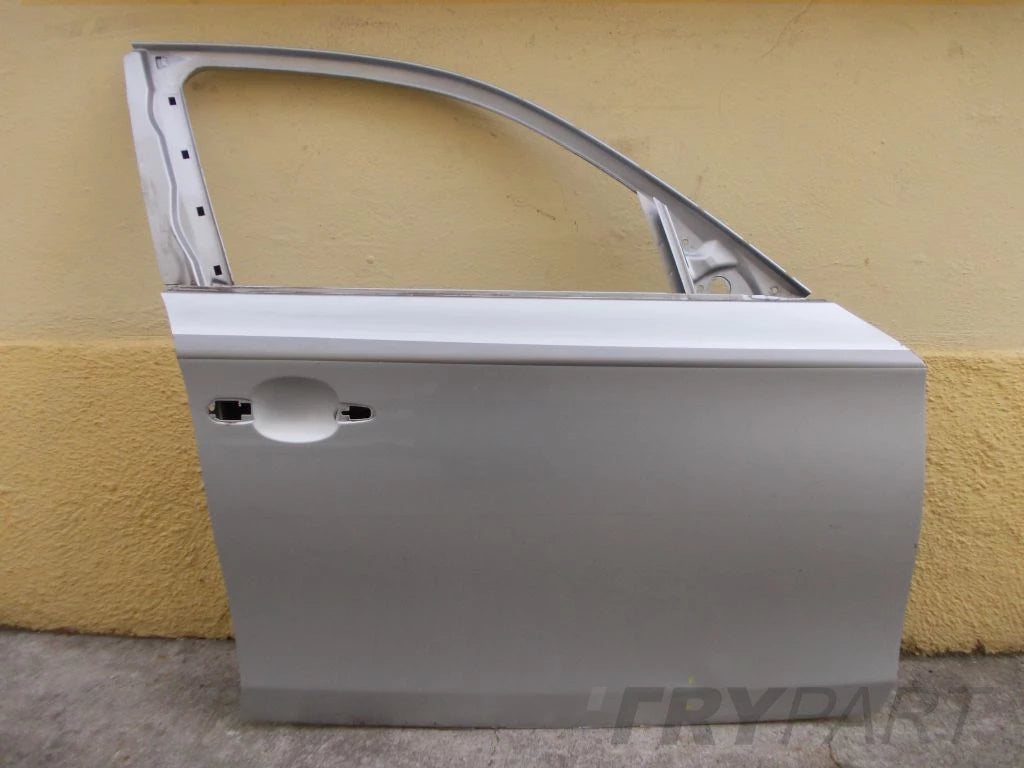BMW 1 E81 E87 Front Right Door