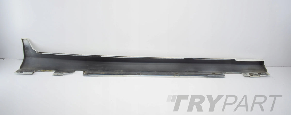 MERCEDES CLS W218 LEFT SILL STRIP ORG