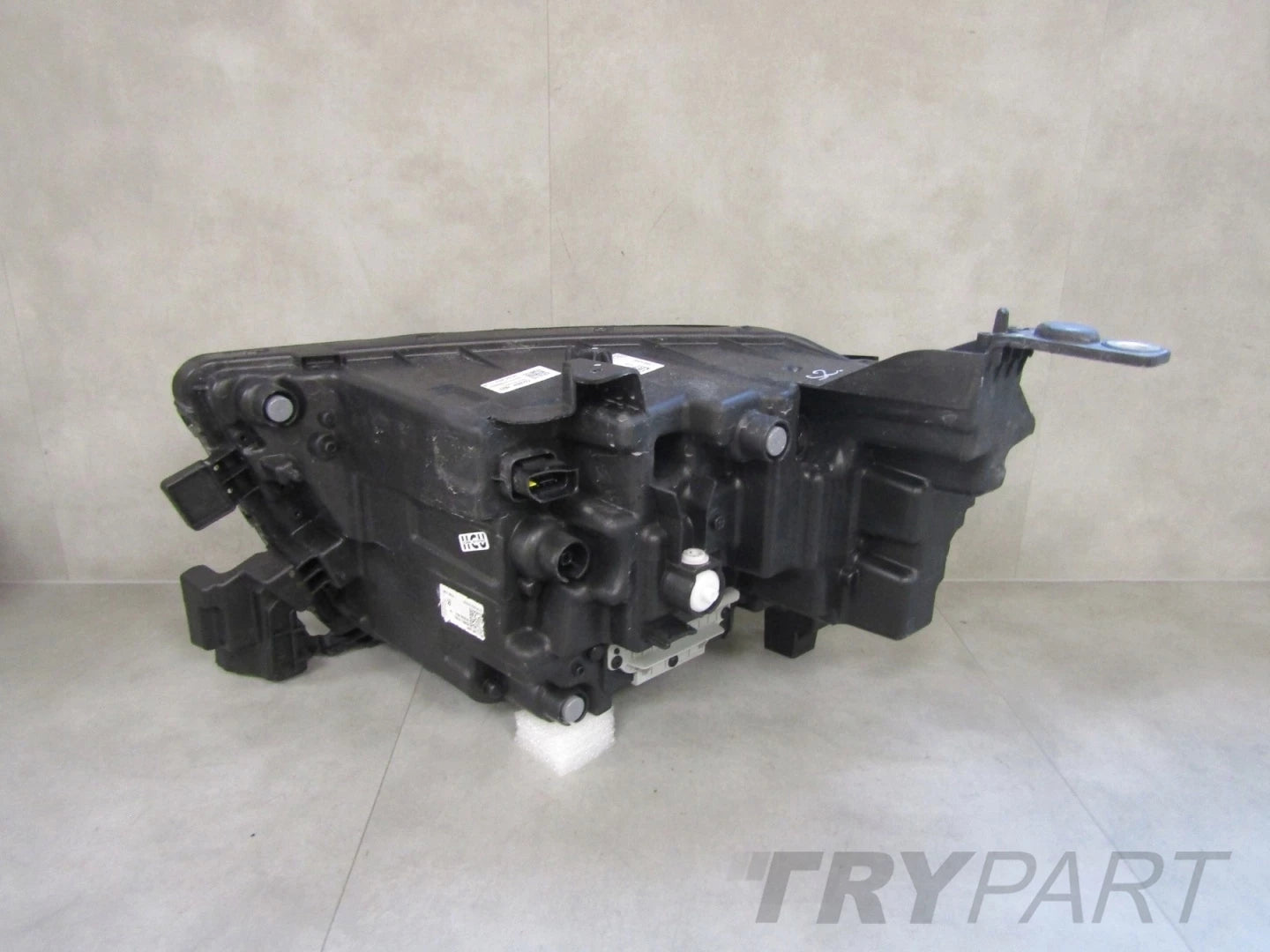 HEADLAMP OPEL FRONTERA LED 24- RH RIGHT 9850142480