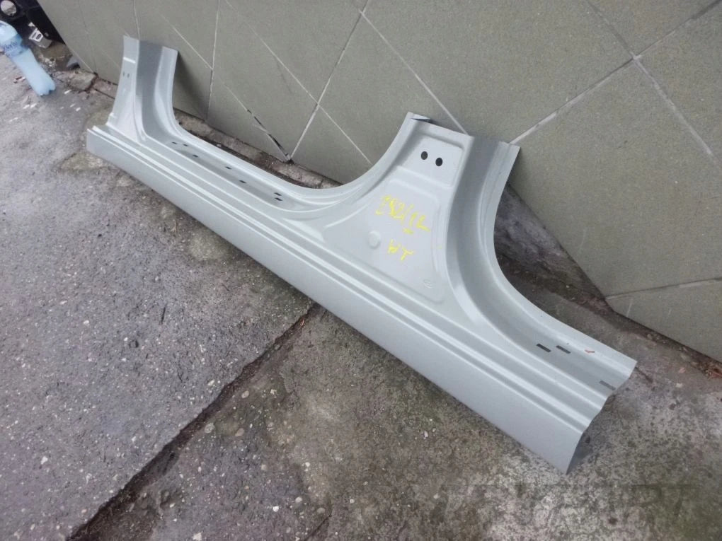 HYUNDAI ELANTRA 16- Left Pillar Trim