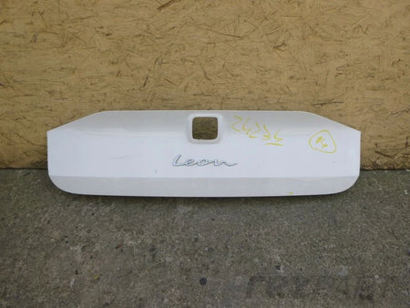 SEAT LEON IV 5FE rear flap bezel