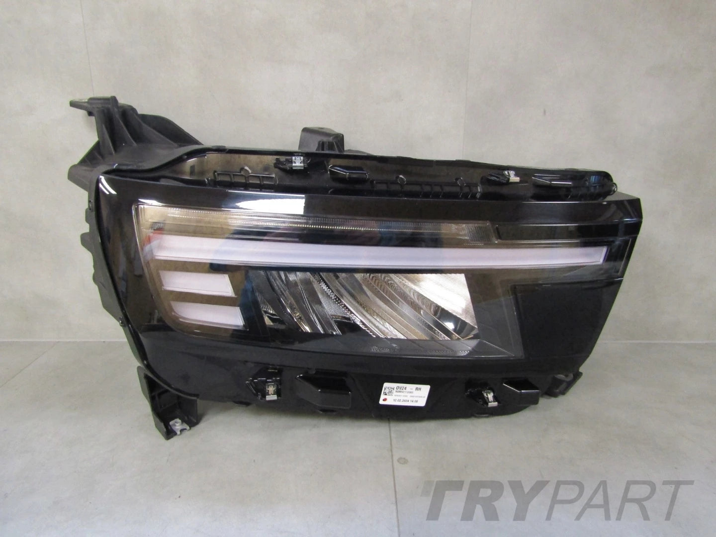 HEADLAMP OPEL FRONTERA LED 24- RH RIGHT 9850142480