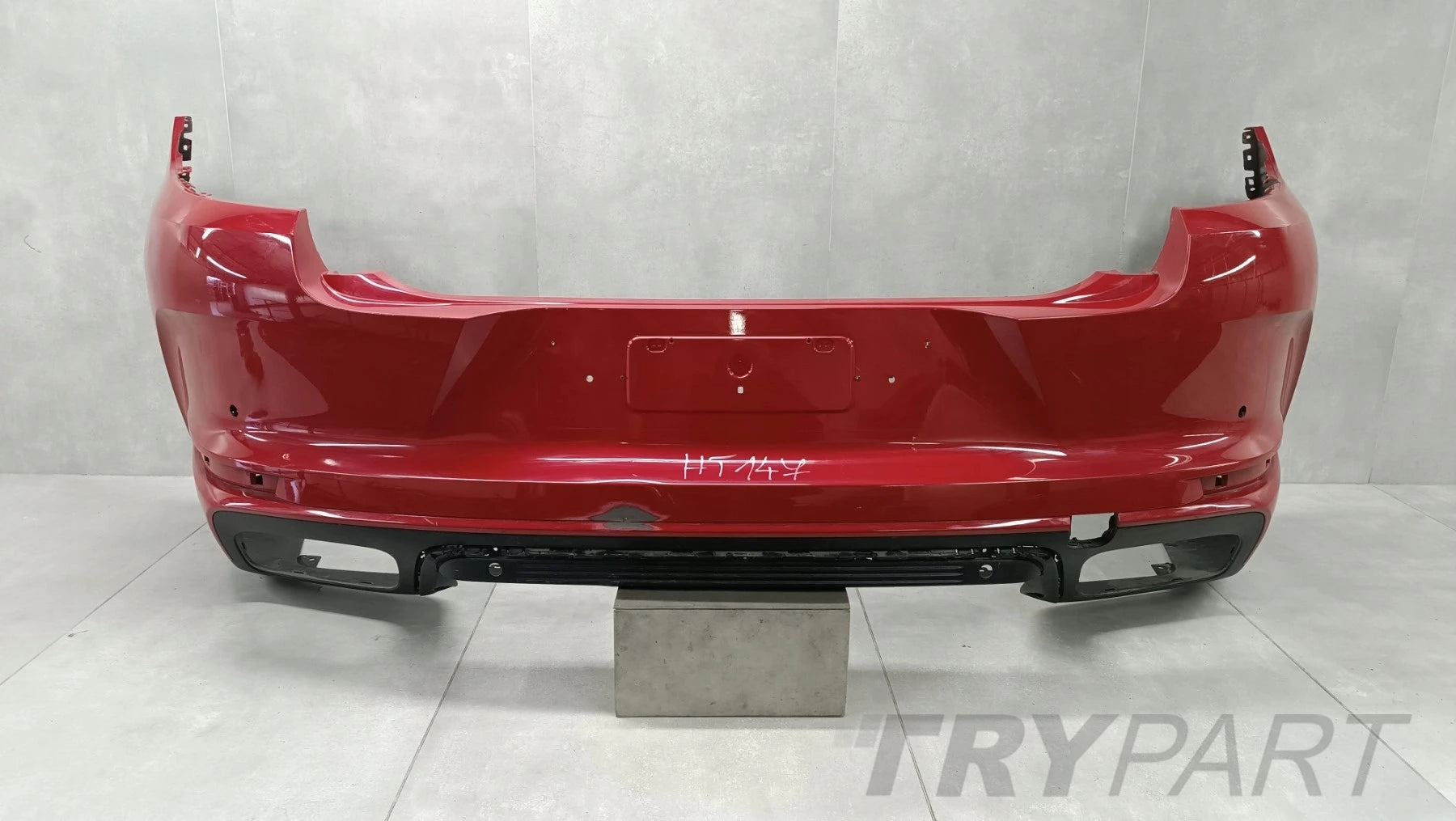 Porsche Panamera III (976) 23- Rear Bumper