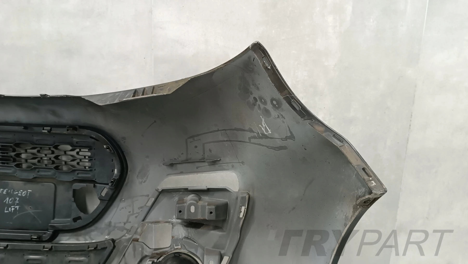 Front bumper Peugeot 107 II Lift 12-14 / + fog lights