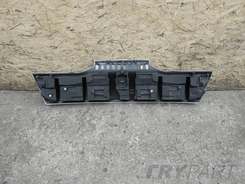 BMW X6 G06 flap trim strip
