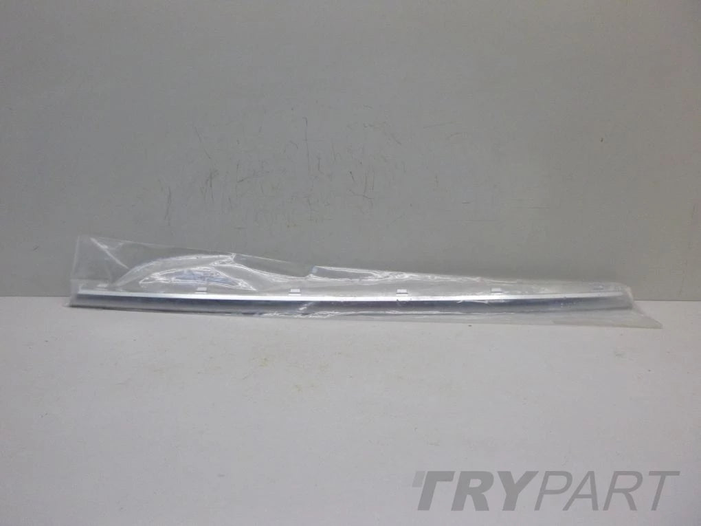 FORD FOCUS MK4 JX7B-17F010 chrome bumper trim