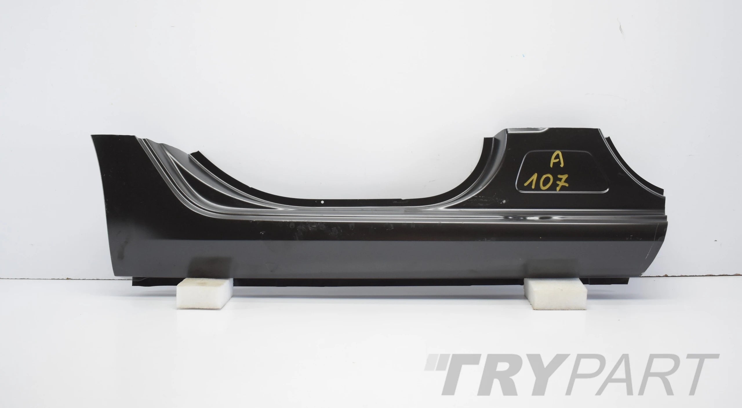 SKODA OCTAVIA III 5E RIGHT SILL COVER ORG NEW