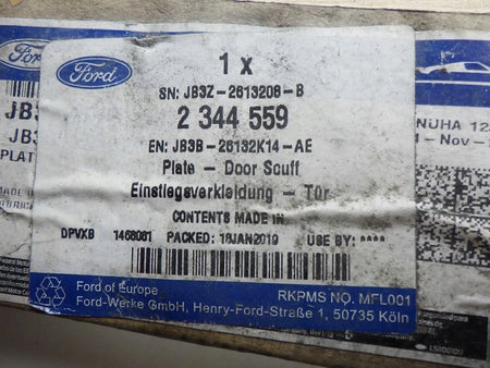 FORD RANGER RAPTOR PERFORMANCE PROTECTIVE MOULDING WITH STEP NEW ORIGINAL