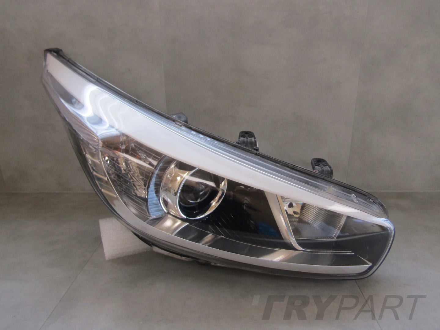 Kia Ceed 2 II Headlight, Regular Lens, 12-18, RH, 92102 A2010