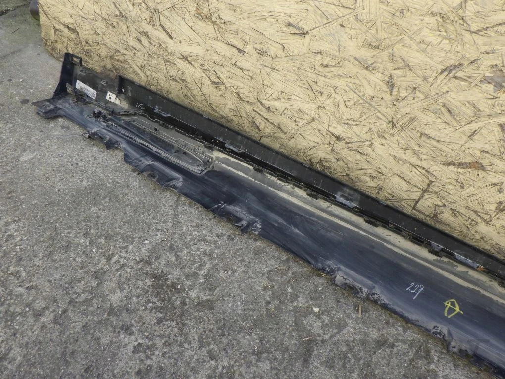 BMW X6 G06 M SPORT PACKAGE Right Sill Molding