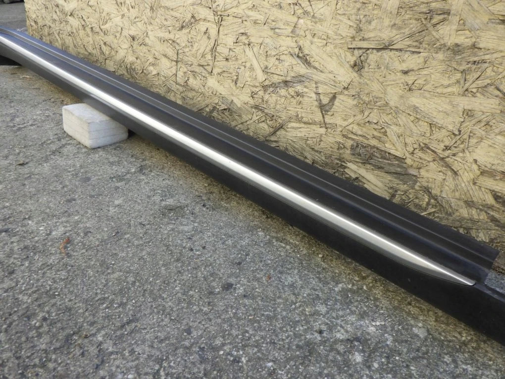 KIA XCEED X-CEED X CEED III 3 18- Right Sill Strip