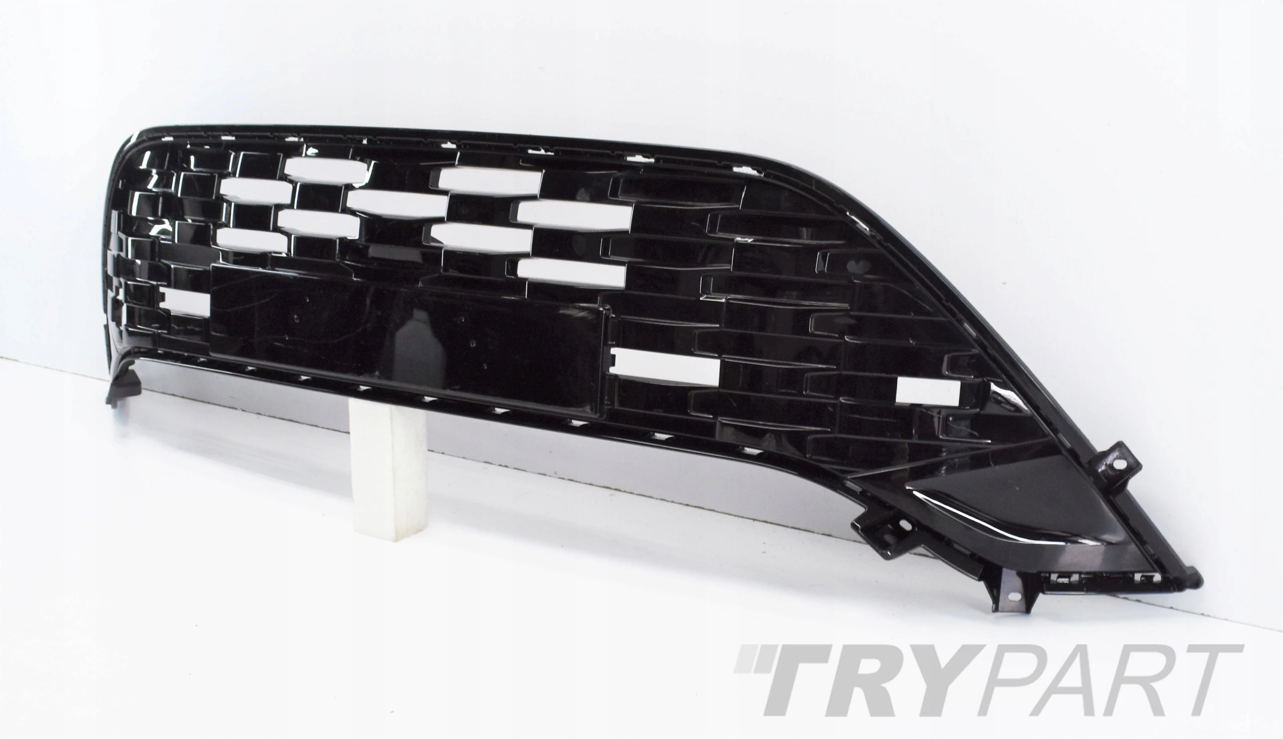 HYUNDAI BAYON ORIGINAL NEW BUMPER MIDDLE GRILLE